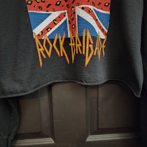 DAY Def Leppard Long Sleeve Crop Tee - Picture 9 of 16